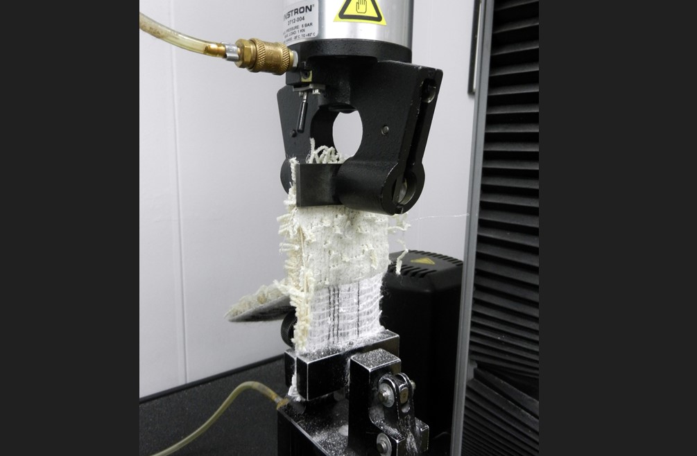 Delamination Instron 4590764