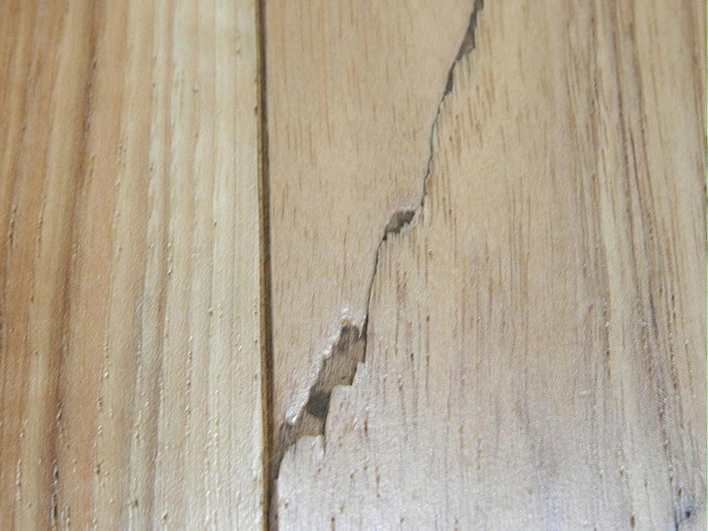 Checks vs. Splits vs. Shake (Solid Hardwood)
